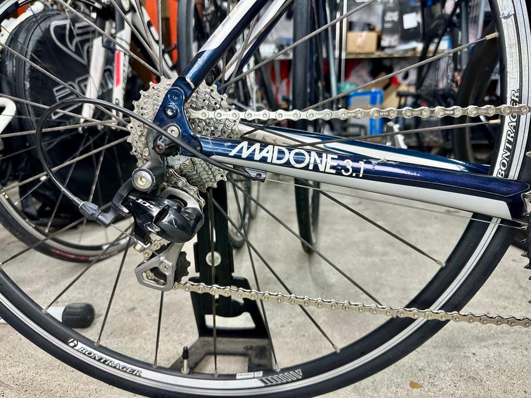 TREKフルカーボンMADONE3.1！基本分解発送送料無料！消耗品交換済み！