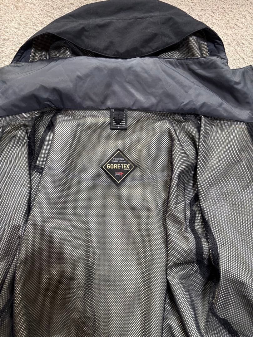 Daiwa ブラック レインジャケット　ゴアテックス