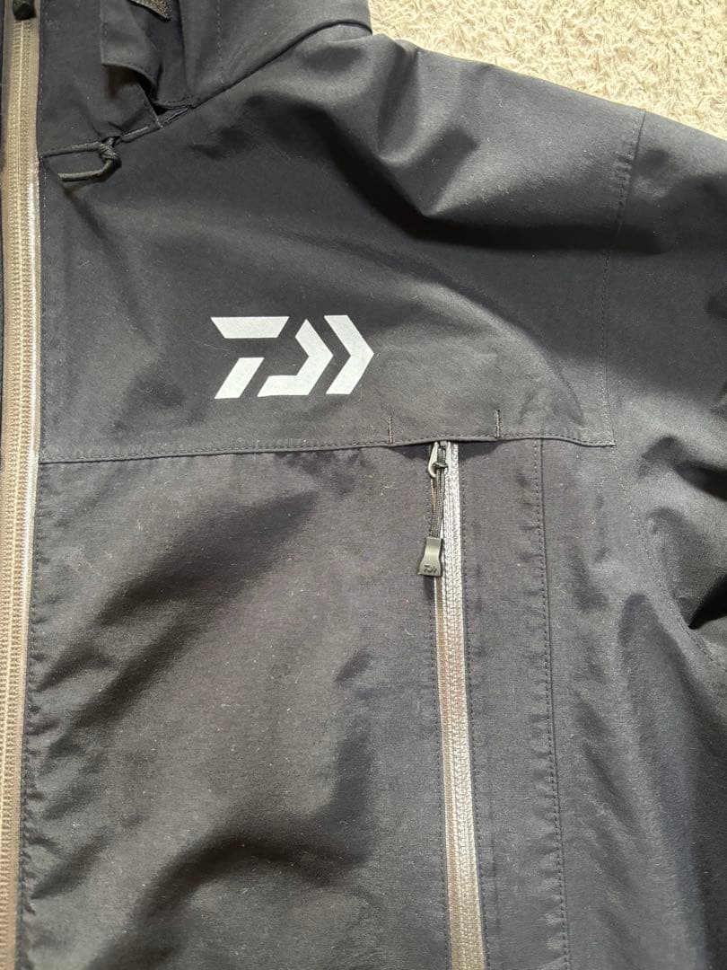 Daiwa ブラック レインジャケット　ゴアテックス