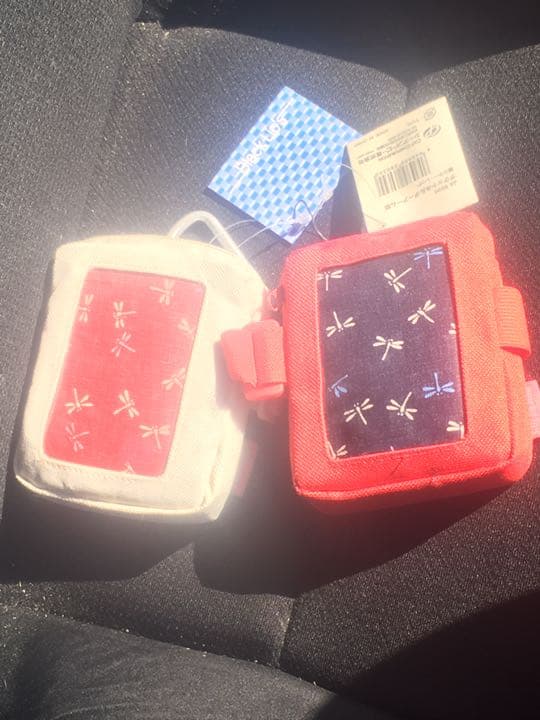 チケットホルダー　2個セット　白と赤　Black Lip's スノボー　リフト