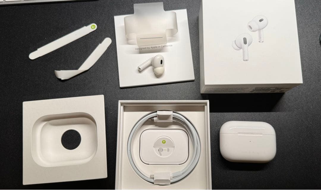 AirPods Pro 本体 ホワイト 充電ケース付き(※左耳のみ)