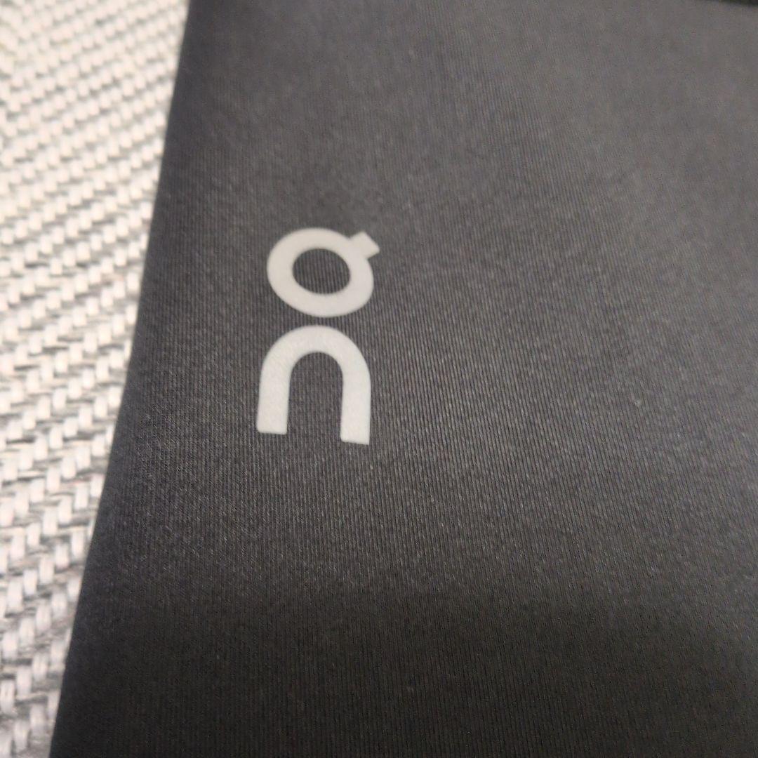 on ランニングタイツ　S