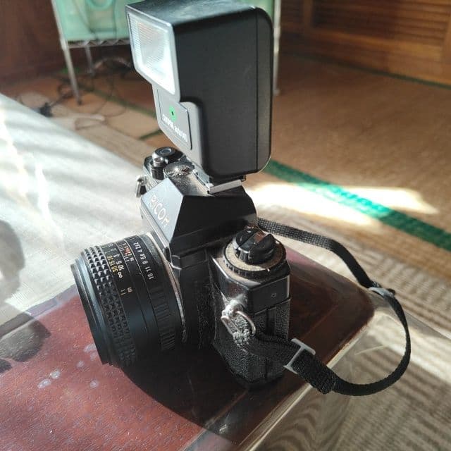 RICOH XR-500 一眼レフカメラ フラッシュ付き