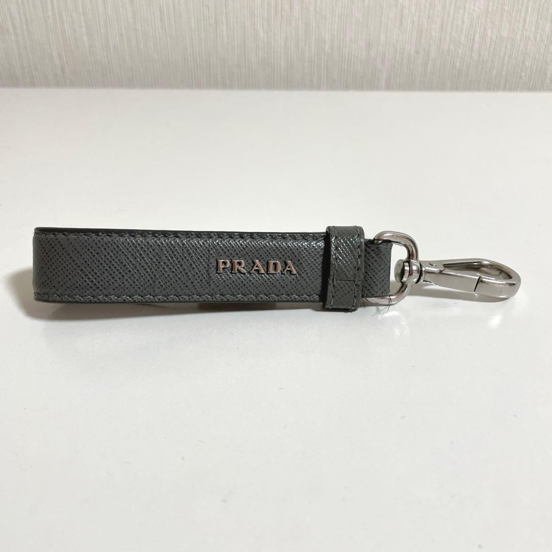 プラダ❤︎キーリング