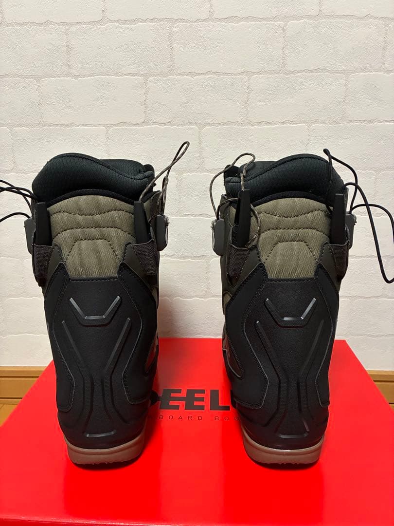 最新DEELUXE TEAM ID 25-26スノーボードブーツ 25.5cm