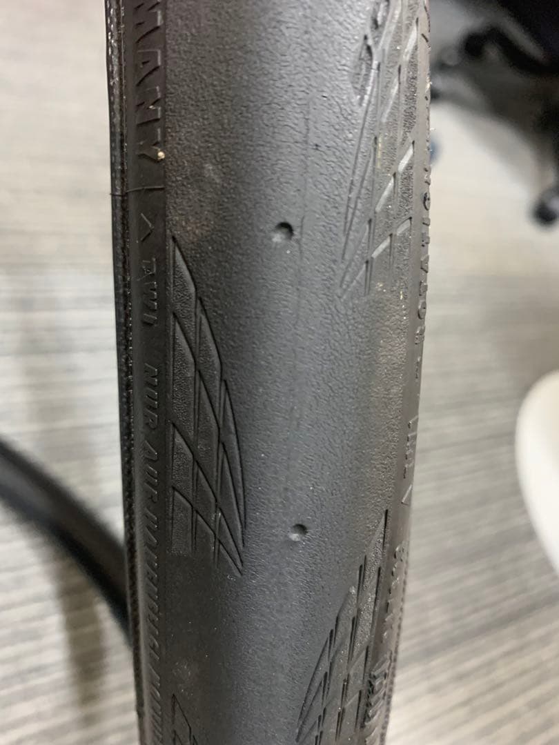 グランプリ5000 クリンチャー　28C 4本セット