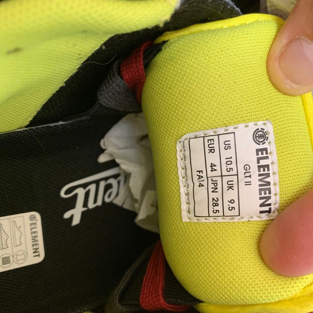 element GLT2 サイズ28.5 色　木炭ライムレッド