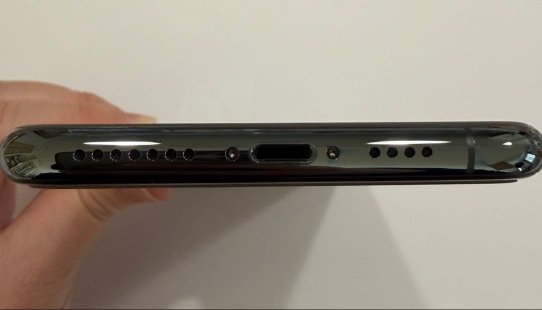 iPhone11 Pro max 64GB 本体 ケース 画面フィルム付