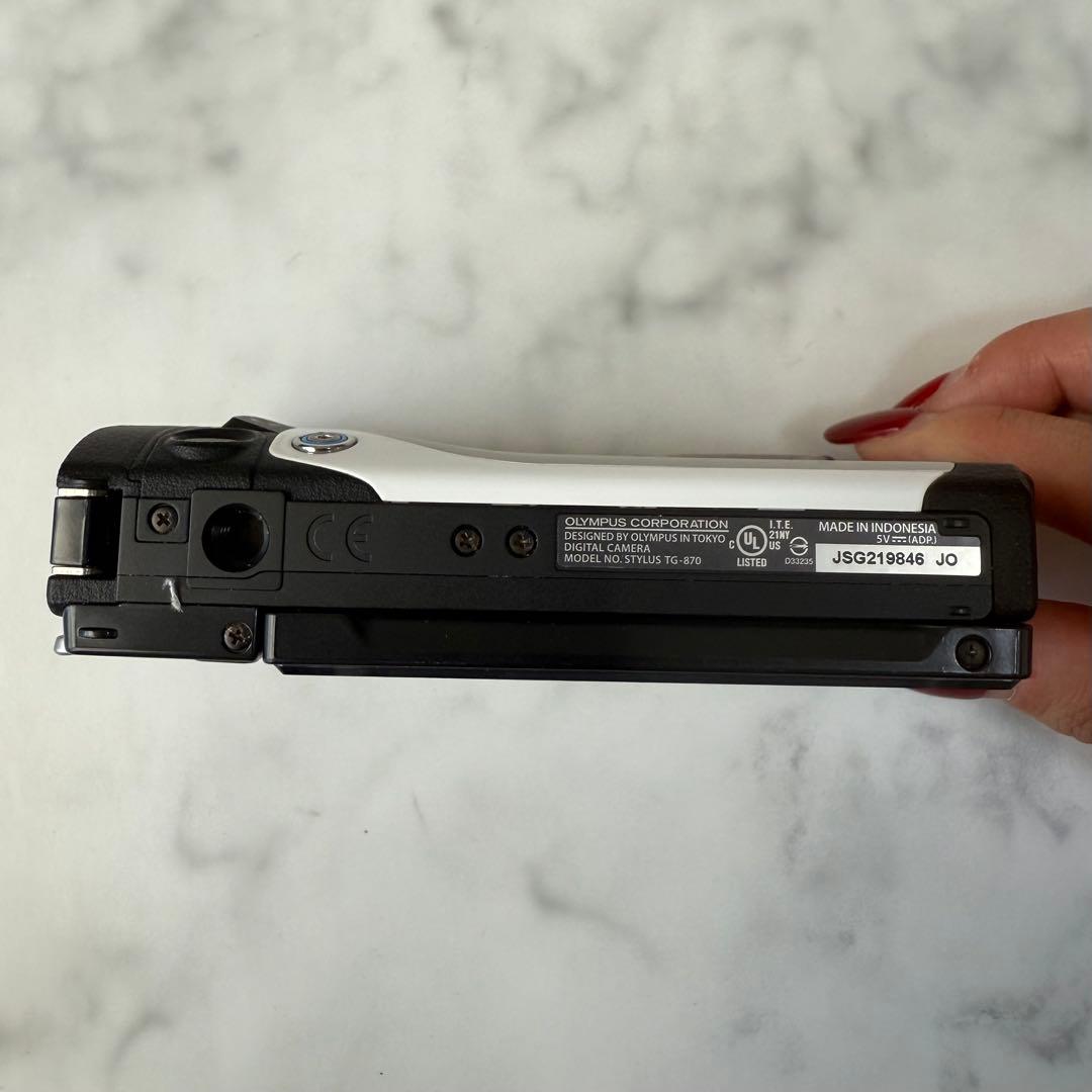OLYMPUS オリンパス TG-870 Tough 防水 デジタルカメラ