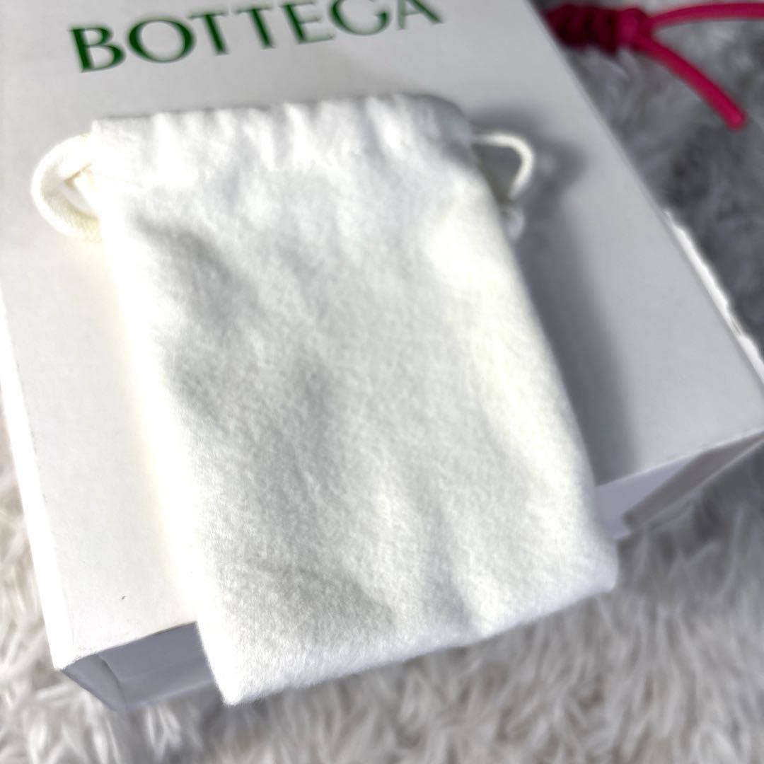 【美品】希少　Bottega Veneta トライアングルキーリング ピンク
