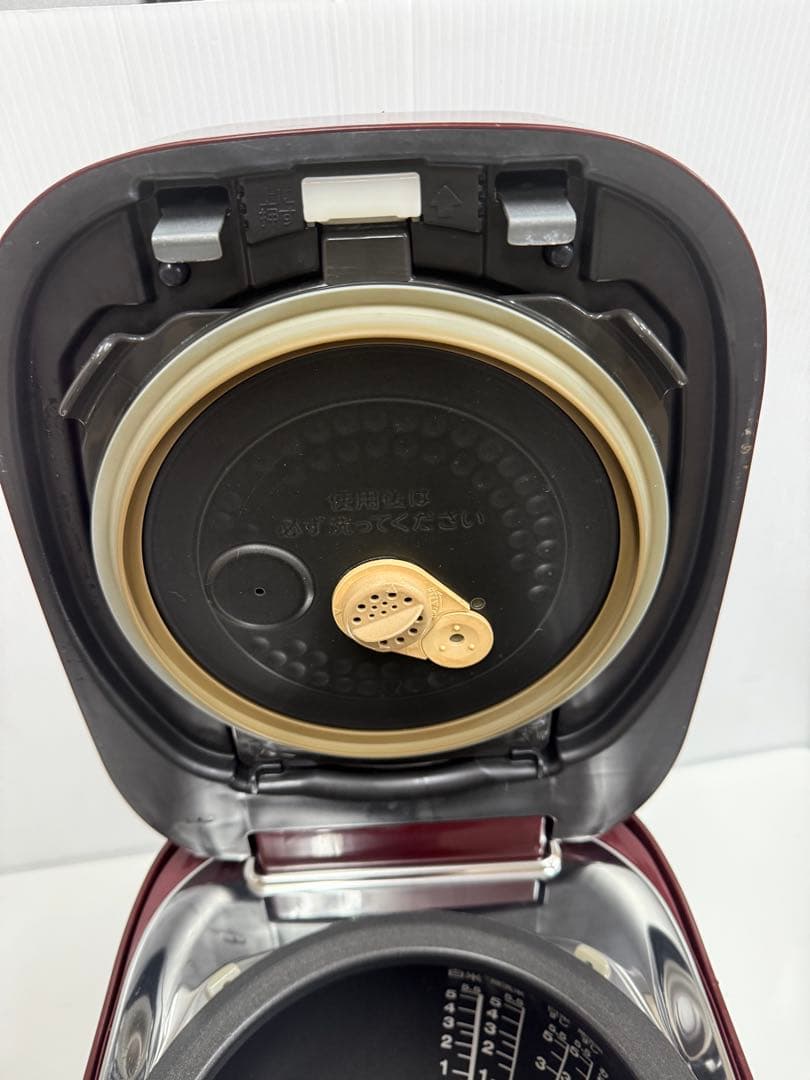 東芝 真空圧力IH炊飯器 RC-10VPH（グランレッド）