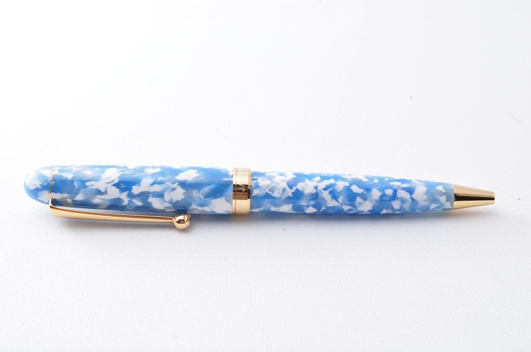 新品✨ ハンドメイド　ボールペン 大西製作所 手作り 【空色】