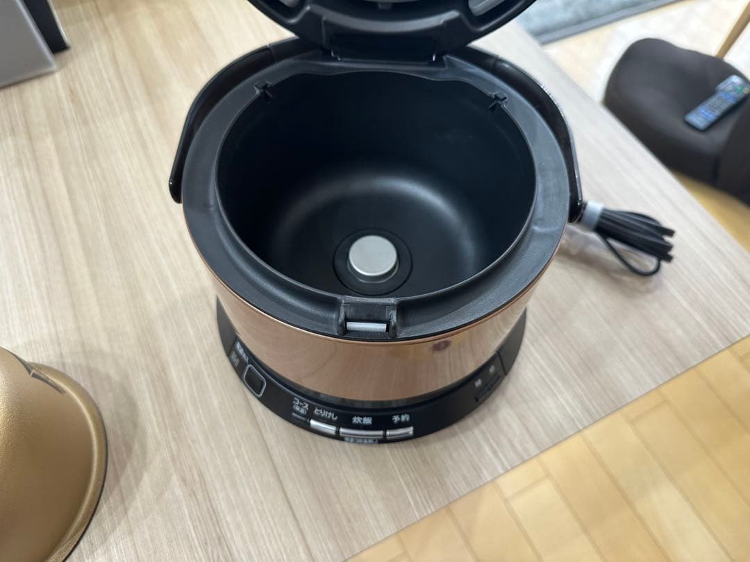 HITACHI 炊飯器 デジタル表示 黒茶