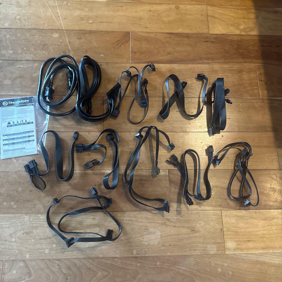 Thermaltake 1200w 2個在庫あり まとめ買い値引き致します。