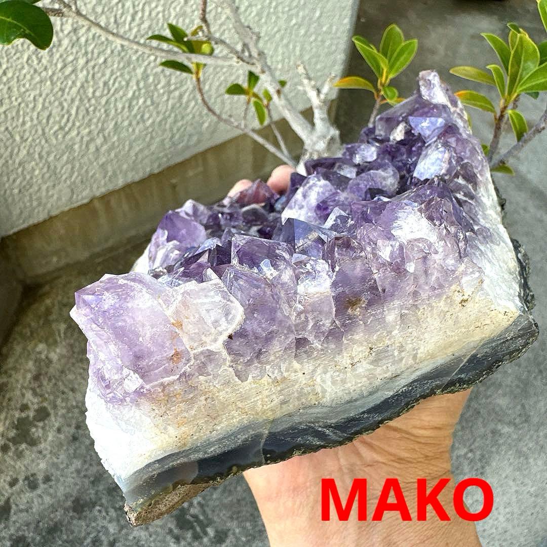 M1849☆アメジストクラスター1.8Kg☆ブラジル産☆天然石☆N51011-B