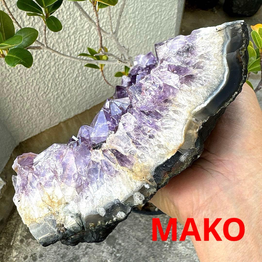 M1849☆アメジストクラスター1.8Kg☆ブラジル産☆天然石☆N51011-B