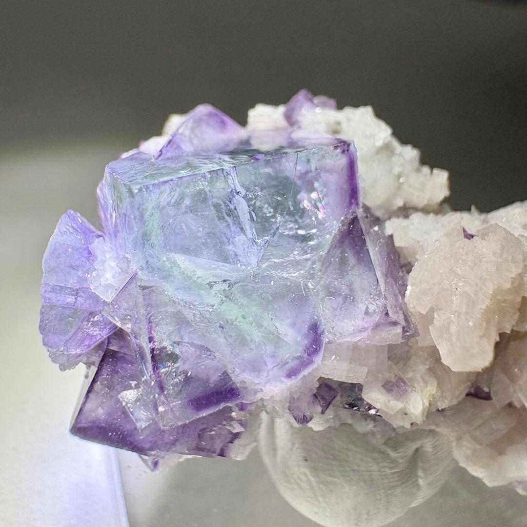 477 中国　ヤオガンシャン産　ポーセリンフローライト