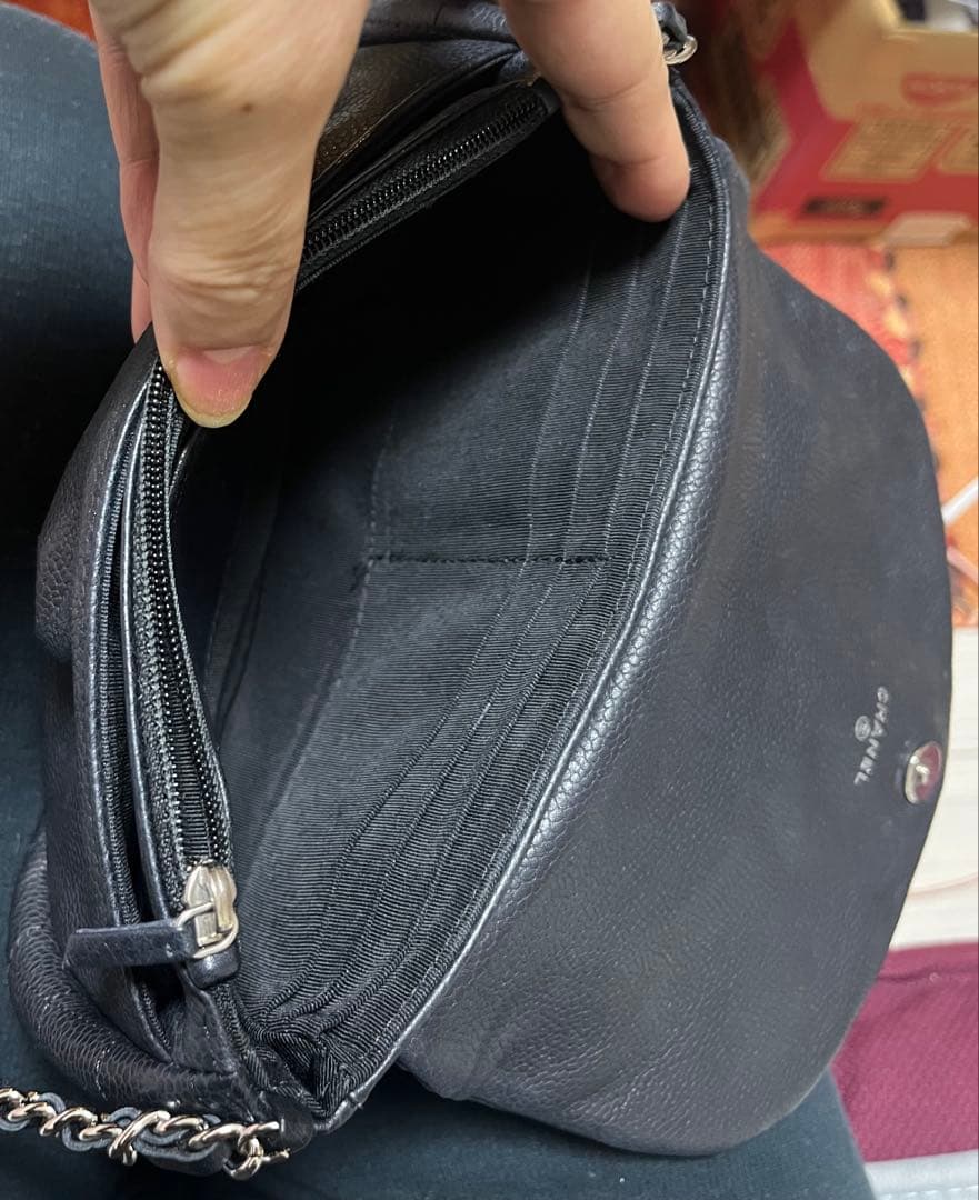 美品　シャネル ハーフムーンショルダーバッグ　チェーンウォレット キャビアスキン