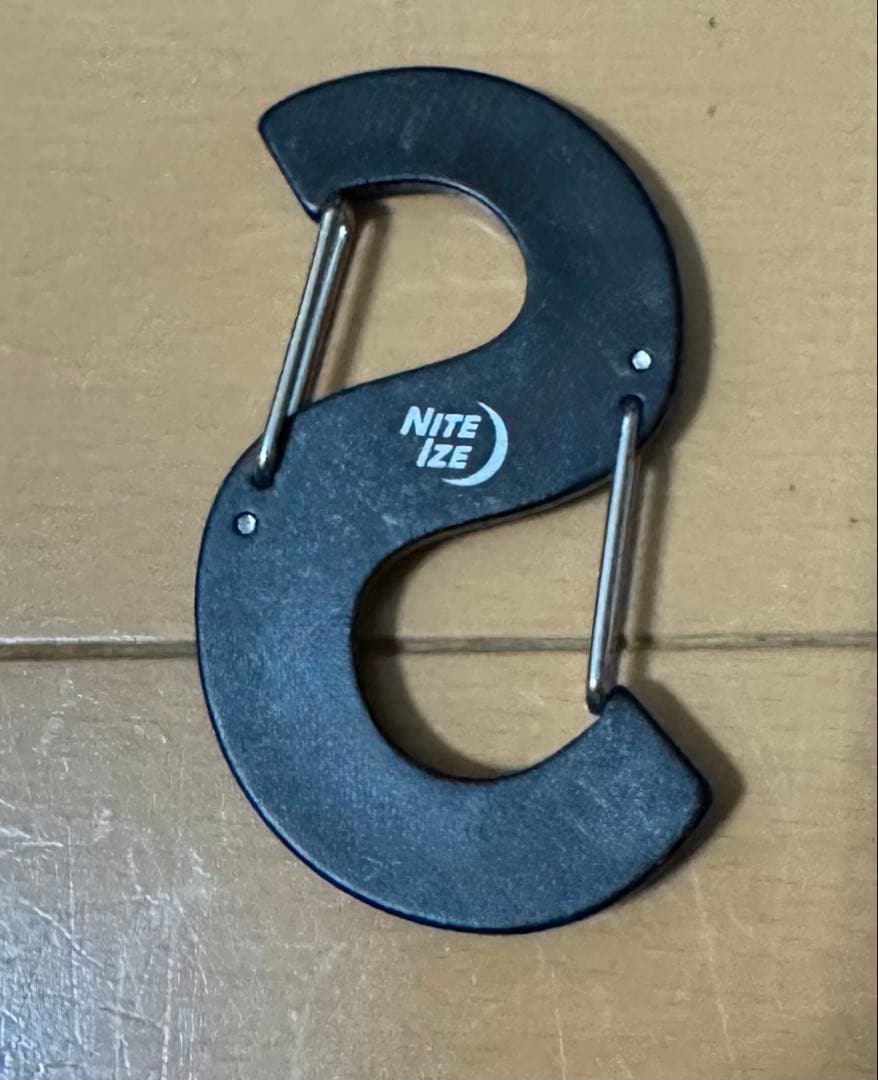 小物 supreme Nite Ize logo Keychain