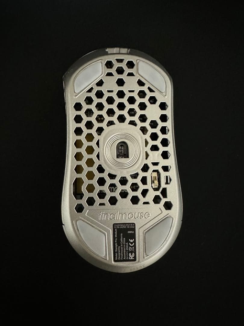 Finalmouse Starlight Pro - TenZ Mサイズ