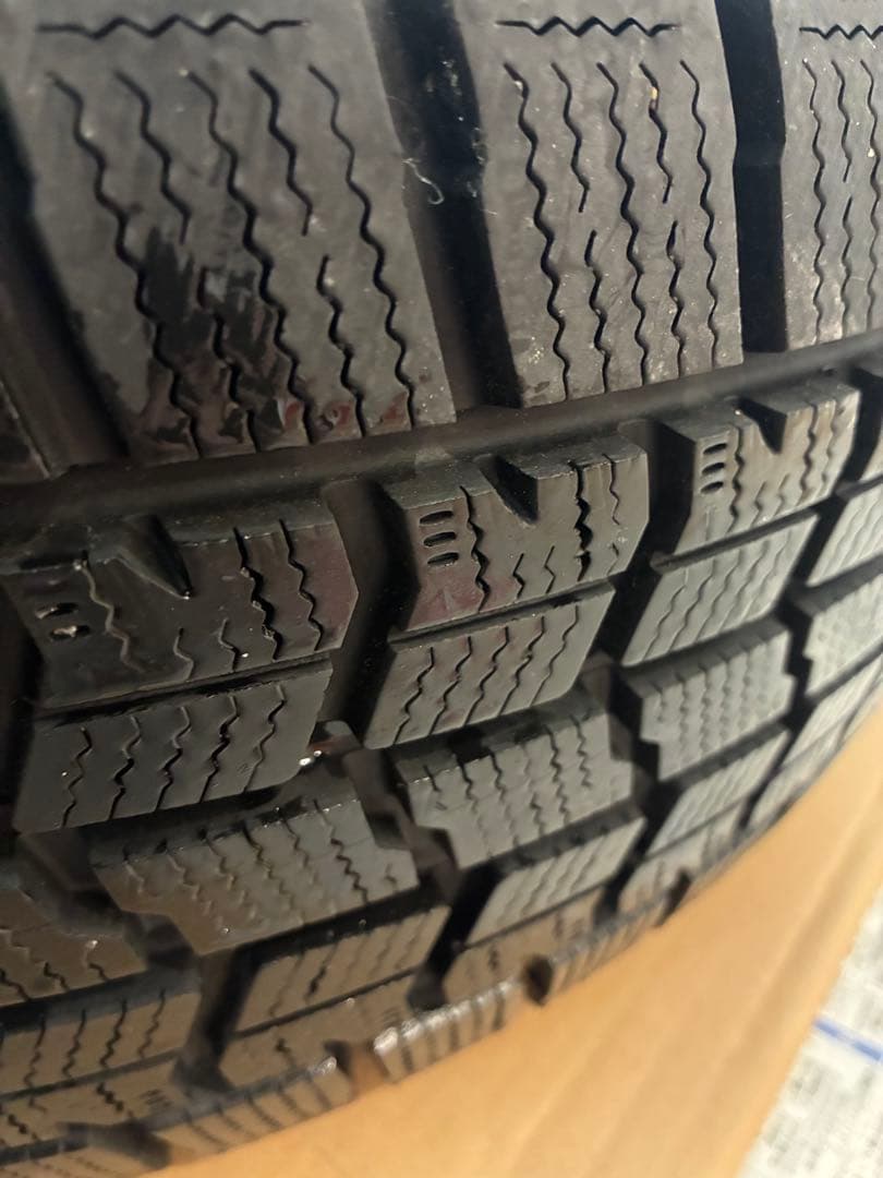 塚越さんさん専用　 ロクサーニ　マルチフォルケッタ　スタッドレス　4本セット