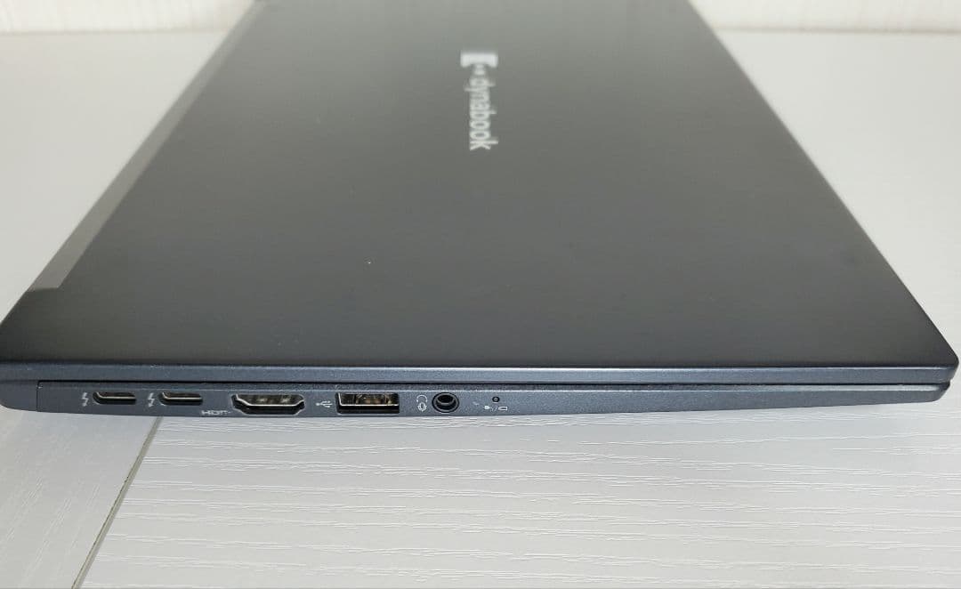 dynabook G83 第11世代Corei5 8GB 256GB IGZO