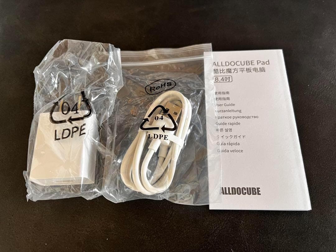 【美品】ALLDOCUBE iPlay60miniProタブレット純正ケース付き