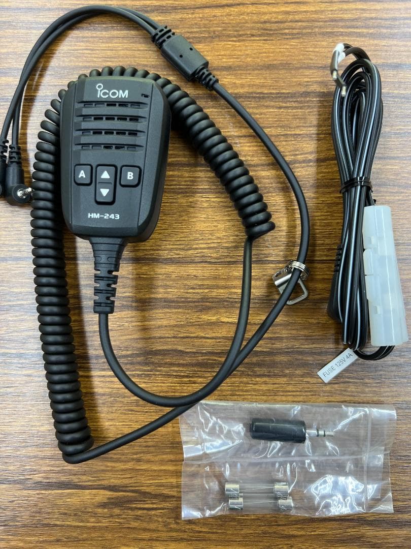 アイコム　ICOM IC-705 おまけ２点付き