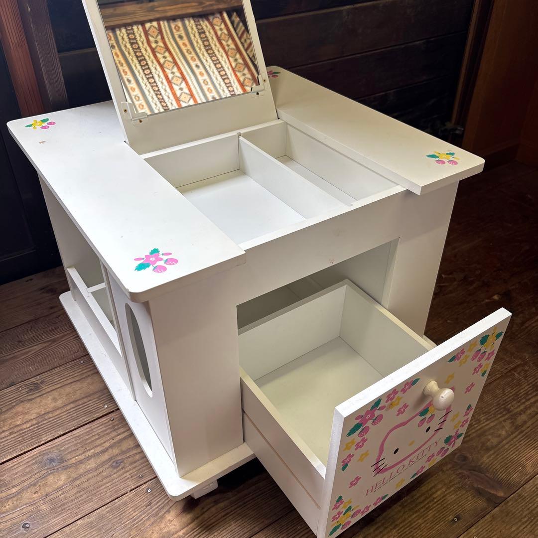 昭和レトロ　サンリオ　ハローキティ　ドレッサー　メイクボックス　机　キャスター付