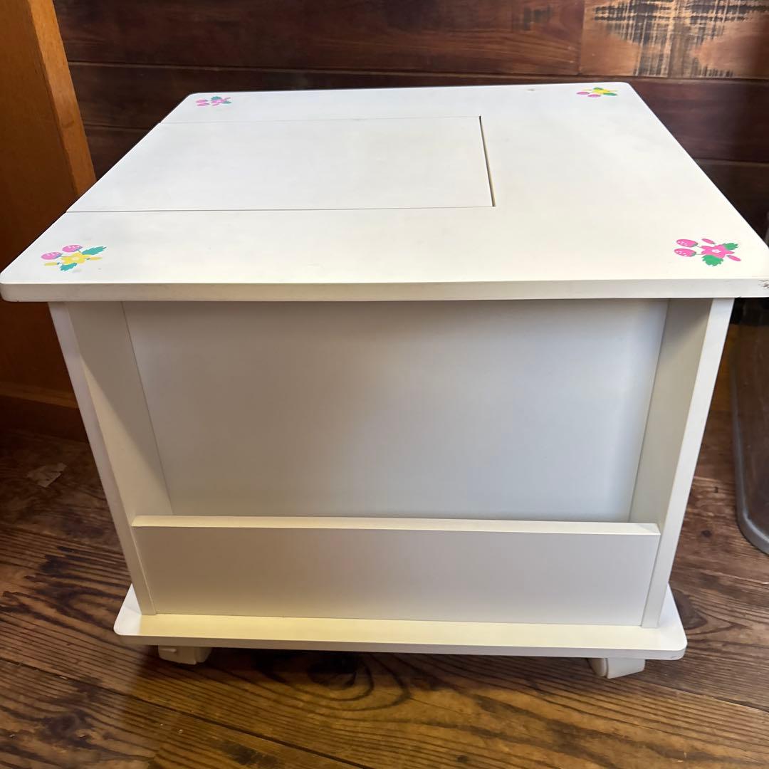 昭和レトロ　サンリオ　ハローキティ　ドレッサー　メイクボックス　机　キャスター付