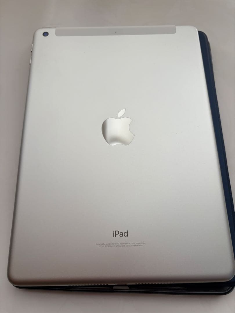 iPad 第6世代 Wi-Fi+cellularモデル バッテリー94%