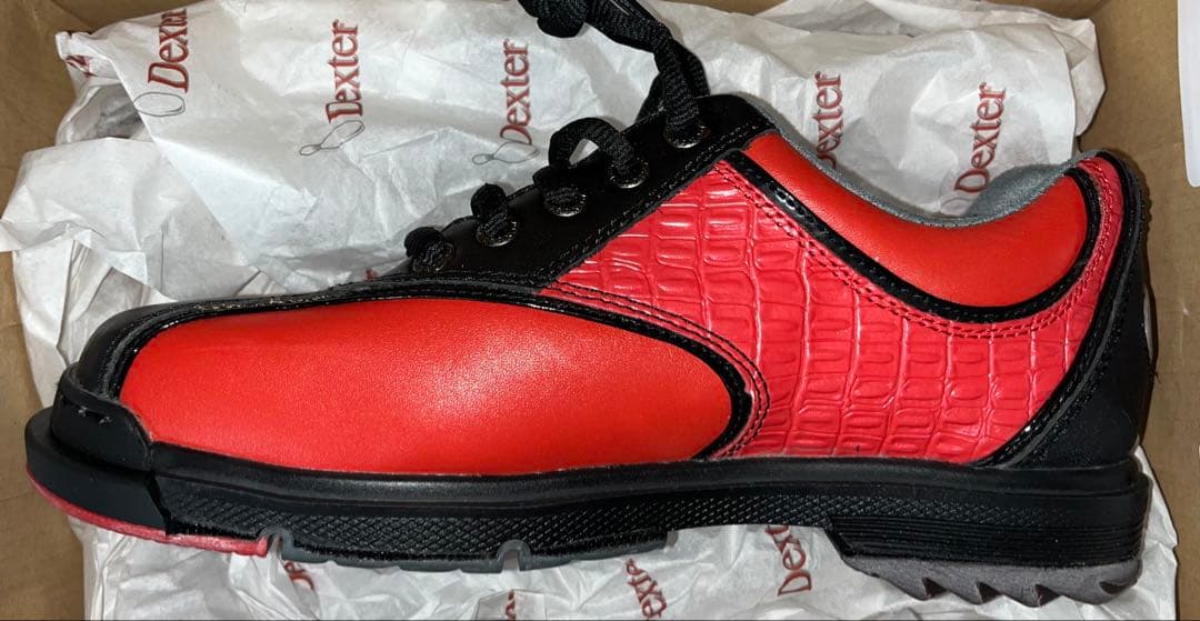 新品未使用Dexter THE 9 レッド/ブラック5M(D)23センチ相当