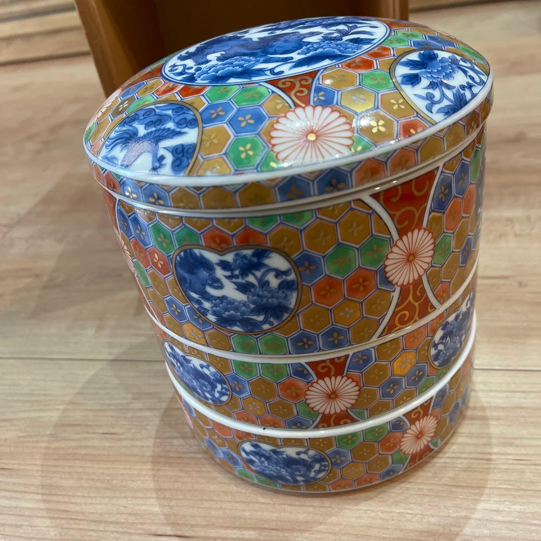 (60s)前畑　庫山窯 金彩亀甲獅子牡丹　三段重 蓋付き重ね鉢 陶器の重箱