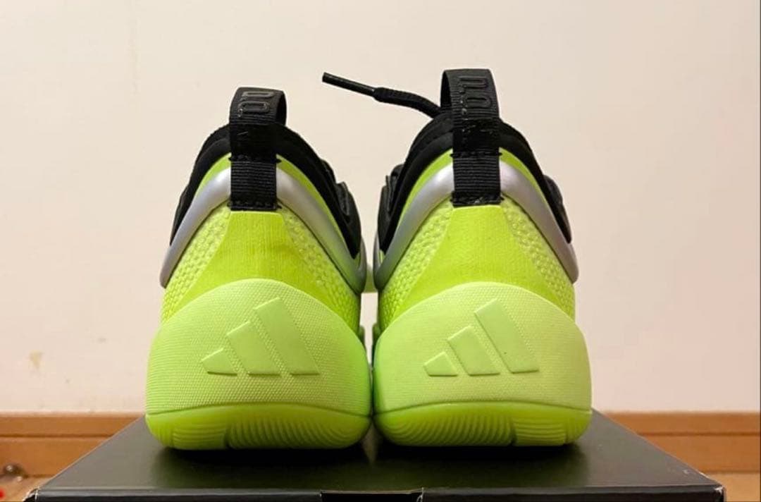 adidas、D.O.N. Issue 6、28.5センチ