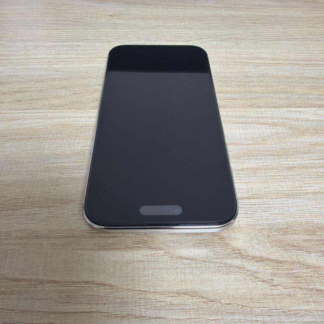 美品 iPhone Air ホワイト256GB 本体 au SIMフリー