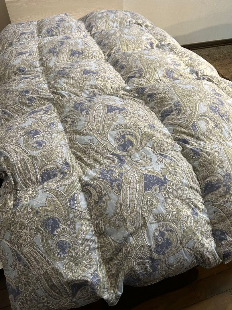 年内発送可能　新品ふとん　サイクルダウン増量1.3kgシングル抗菌仕立て