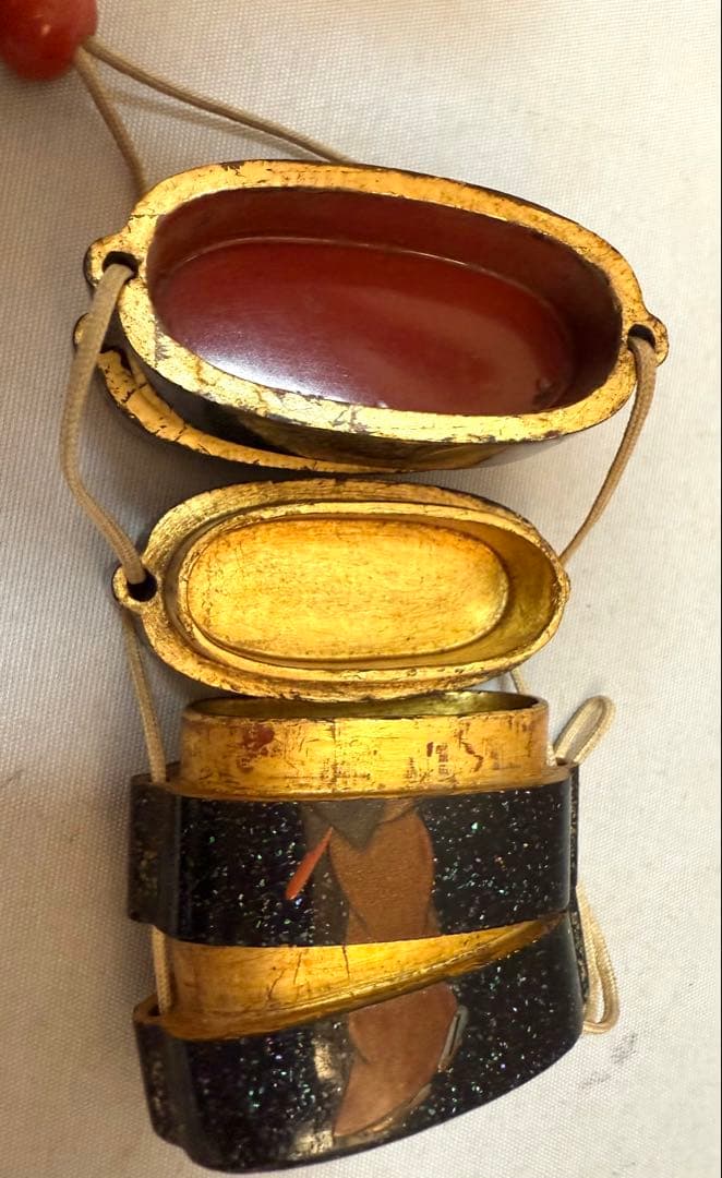 阿波踊り蒔絵　印籠