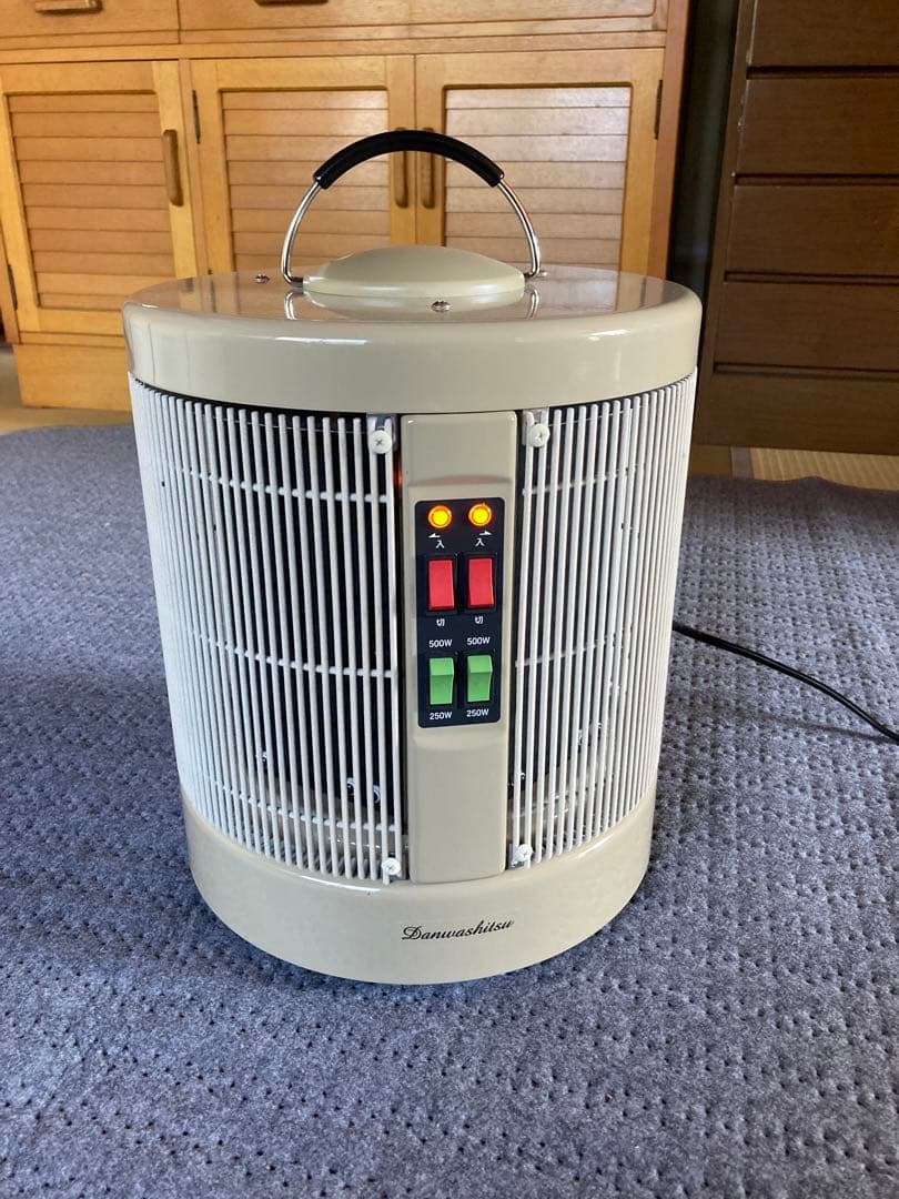 DAN1000-R16 電気ヒーター 暖話室　1000型