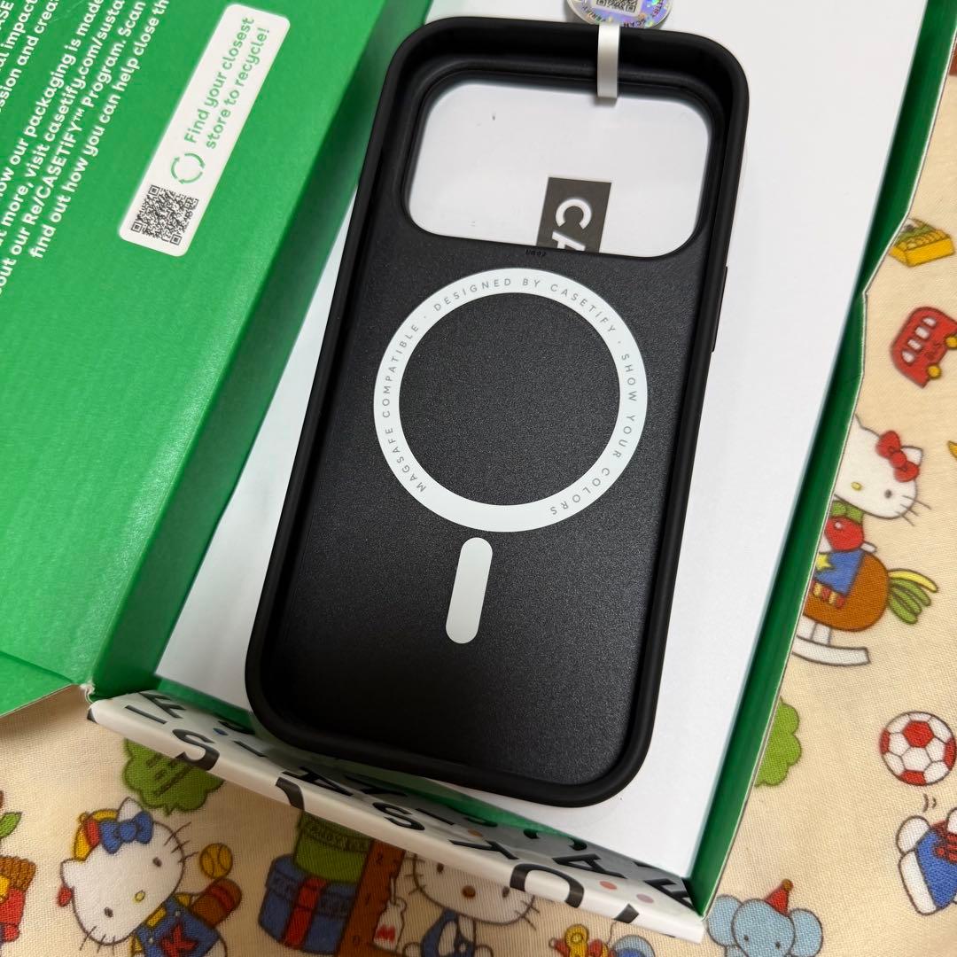 CASETiFY スローベア ブラック iPhone 17 proケース