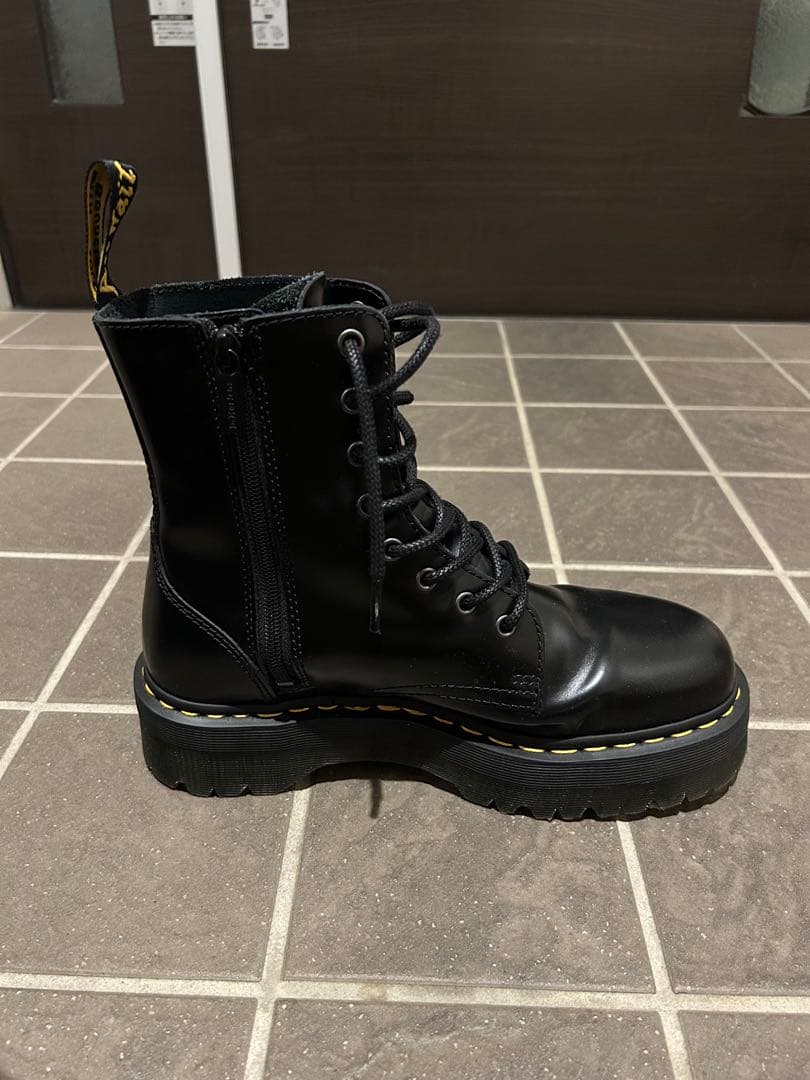 【極美品】Dr.Martens JADON 8ホールブーツ ドクターマーチン