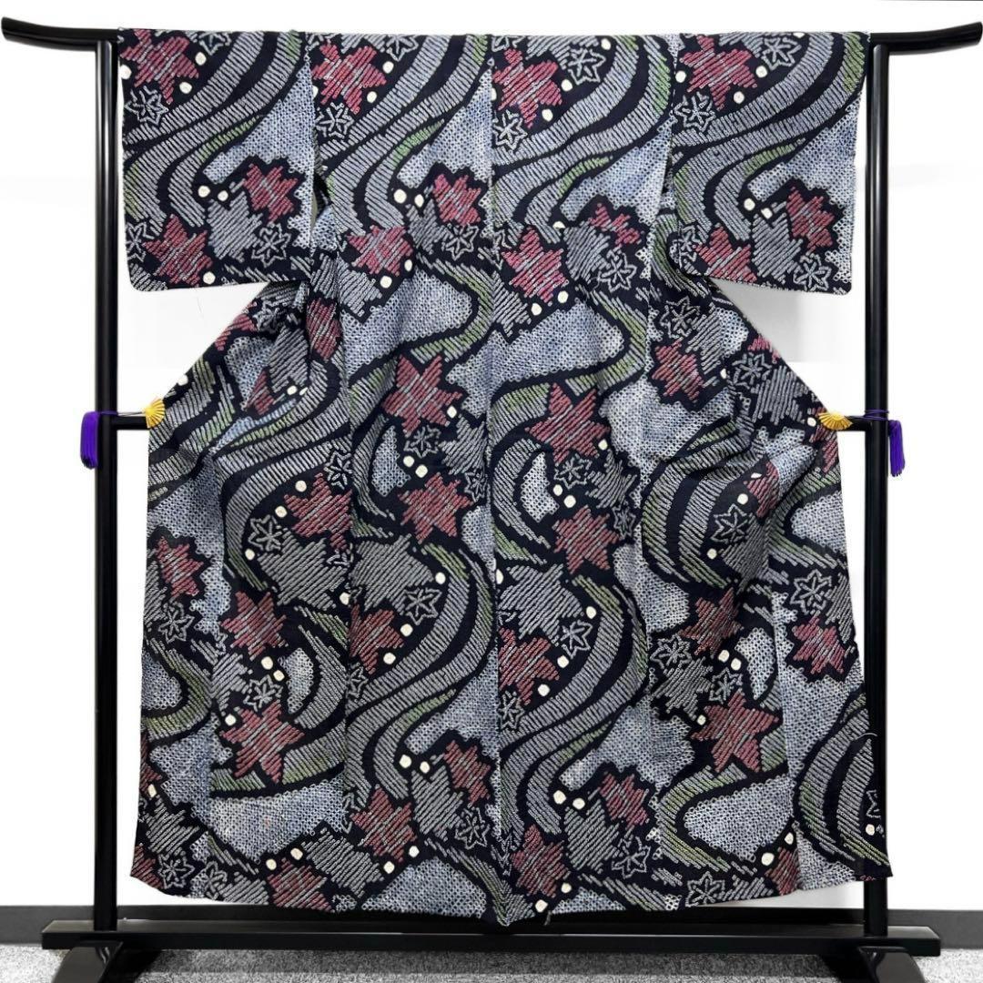 有松鳴海絞り　流水　楓　ネイビー系　着物　043w d