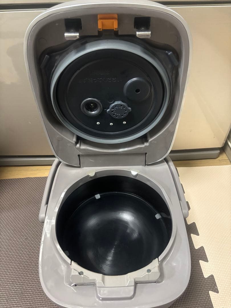 [倉庫処分セール]象印 圧力IH炊飯器 NW-PT10-2021年製