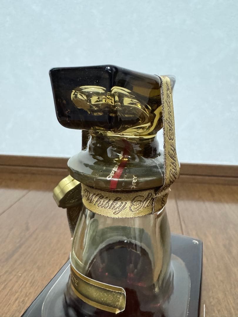 サントリー ウイスキー ローヤル 15年 ゴールドラベル 750ml 箱無し