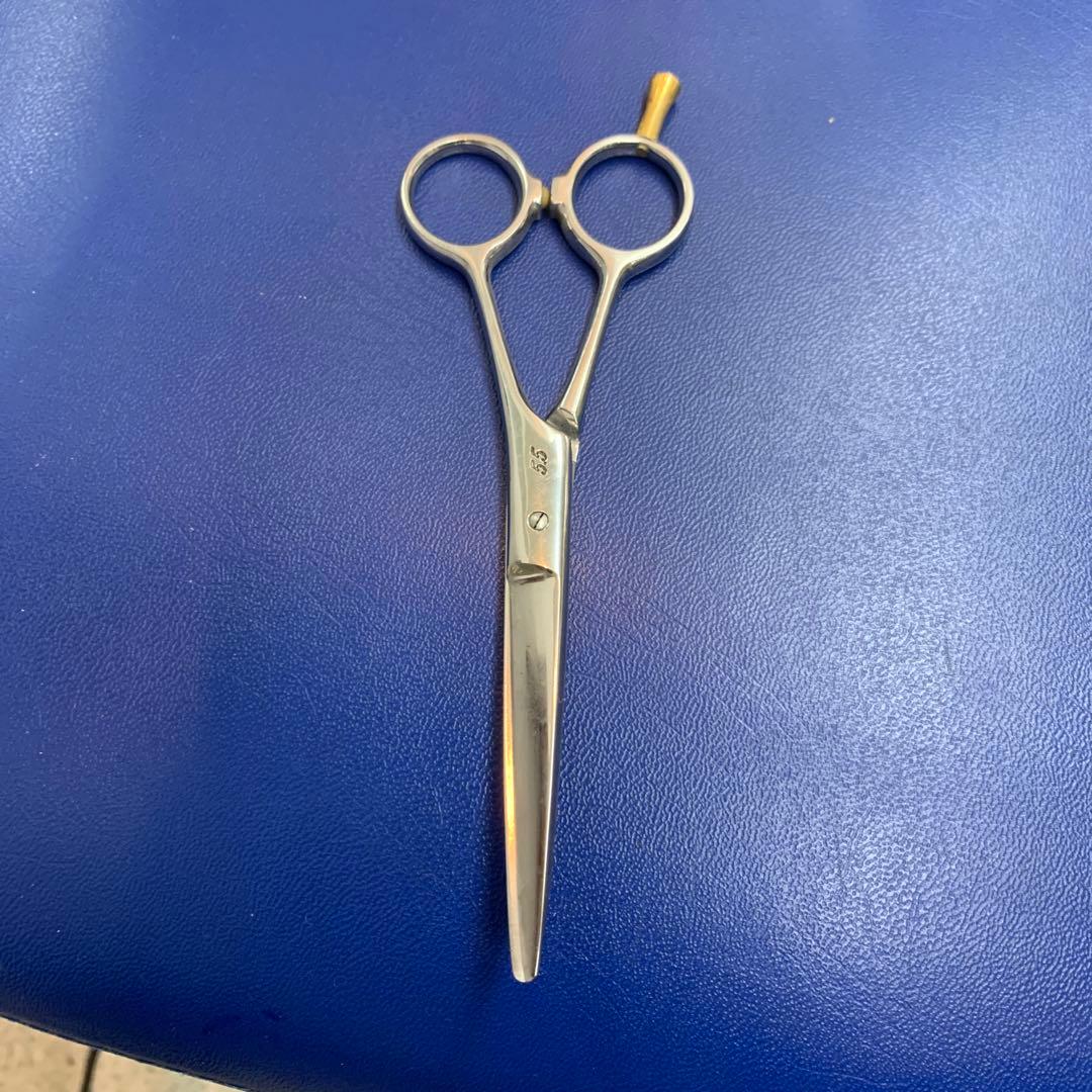 理美容師用ハサミ ＆髭剃り
