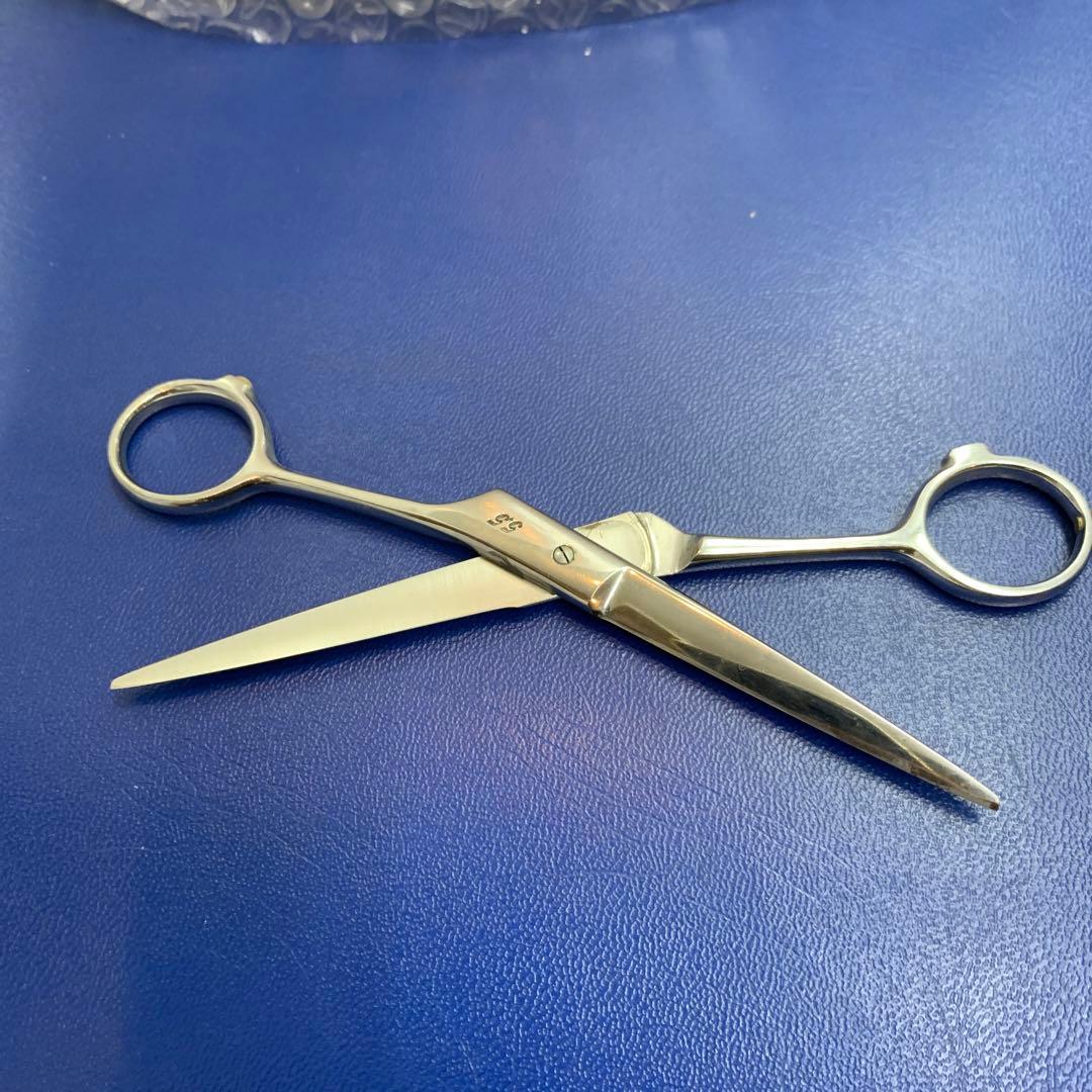 理美容師用ハサミ ＆髭剃り