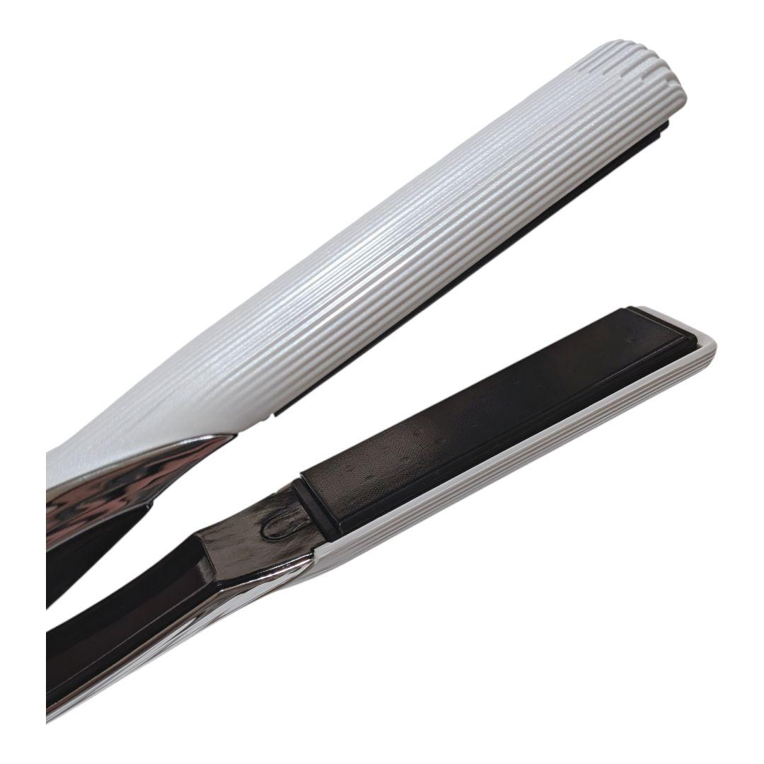 【ほぼ新品】ReFa リファ ストレートヘアアイロン ホワイト RE-AC02A