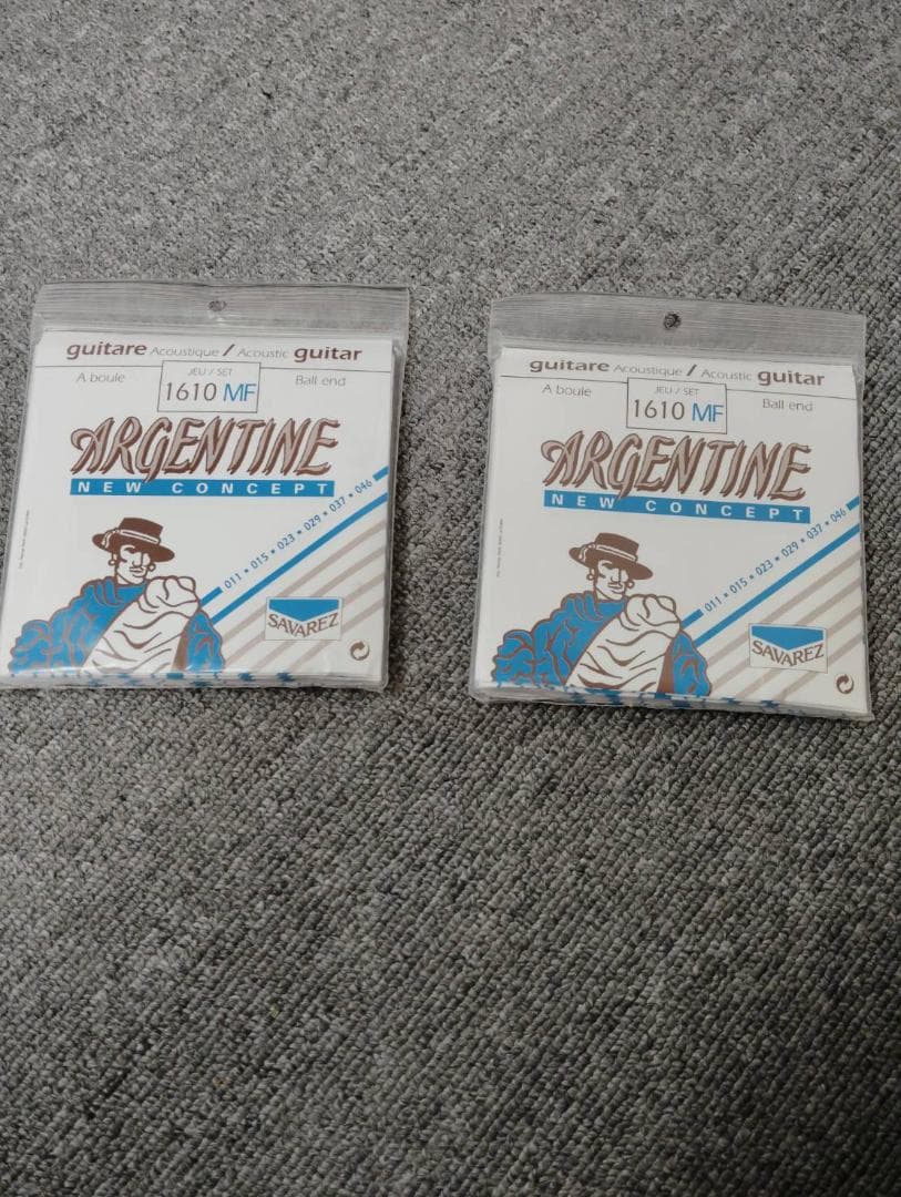 ARIA MM-85 マカフェリタイプ　ギター Argentine弦２セット付