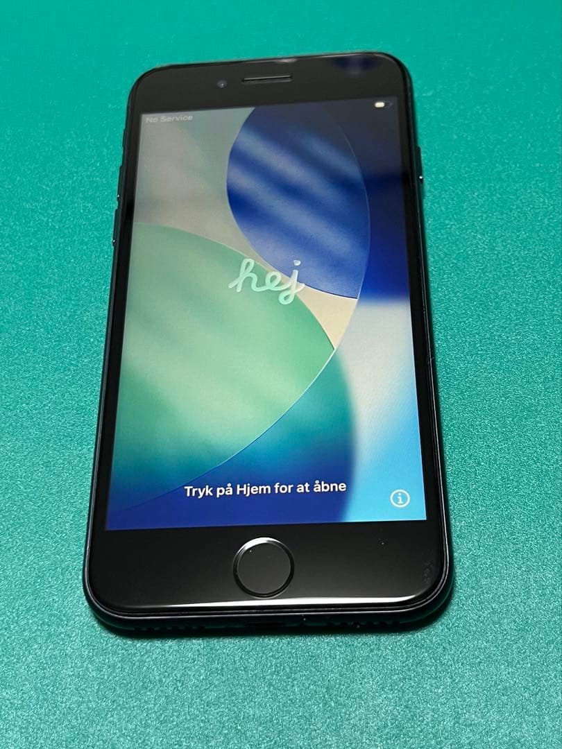 【美品】iPhone SE 第3世代 ブラック 64GB バテリ100% 122