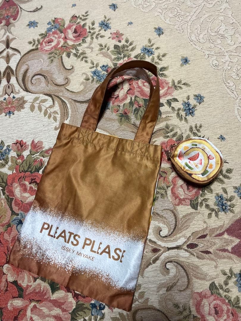 レア♡プリーツプリーズトートバッグ　可愛い♡フルーツ柄