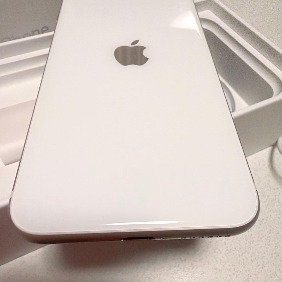 iphone se2 ホワイト SIMフリー 128GB 付属品あり 箱付き